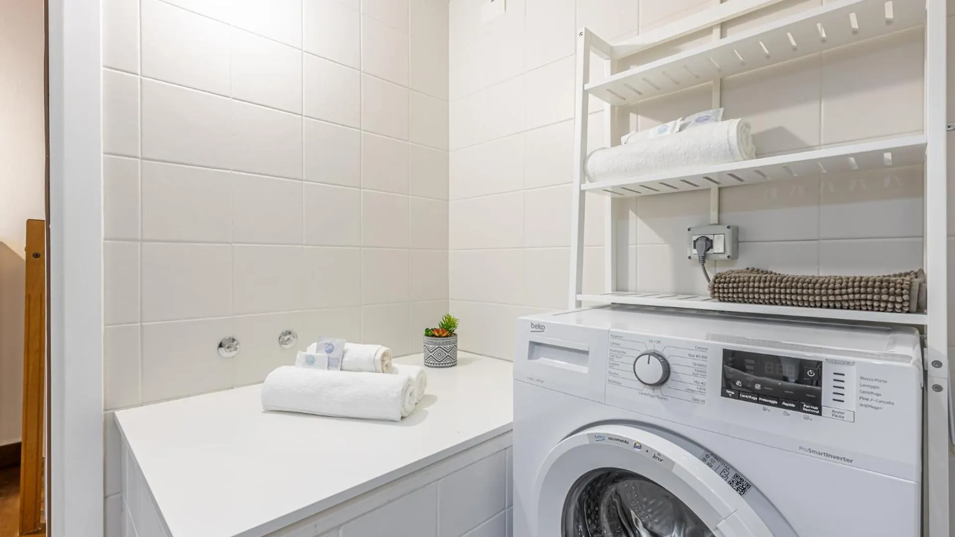 Apartment Gallarate Central Suite Italy