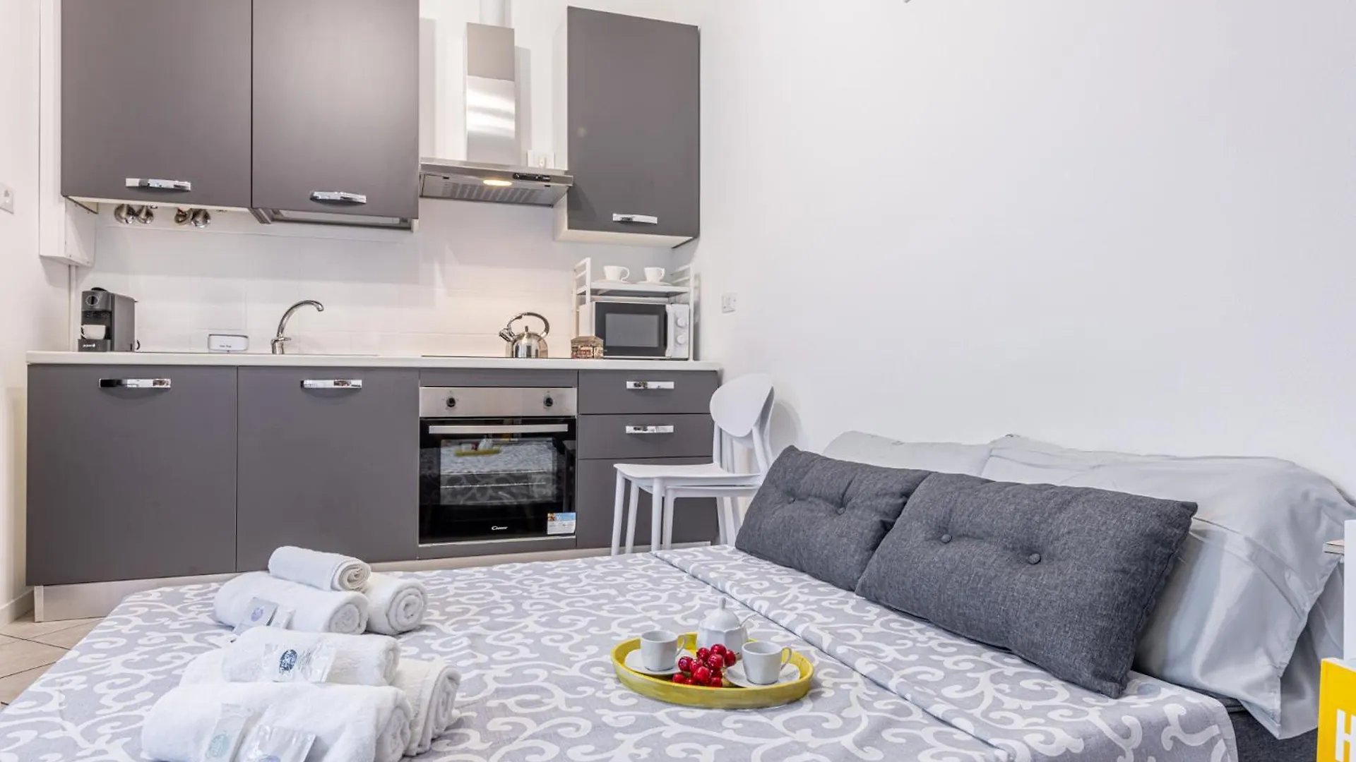 Apartment Gallarate Central Suite Italy